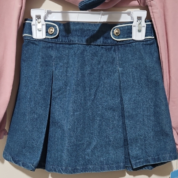Draper James Adorable and Comfortable Set/Pink Top and Navy Skort for Girls - Picture 4 of 13